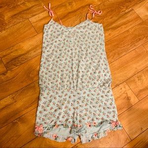 JUICY COUTURE FLORAL BOWS SLEEP ROMPER SMALL